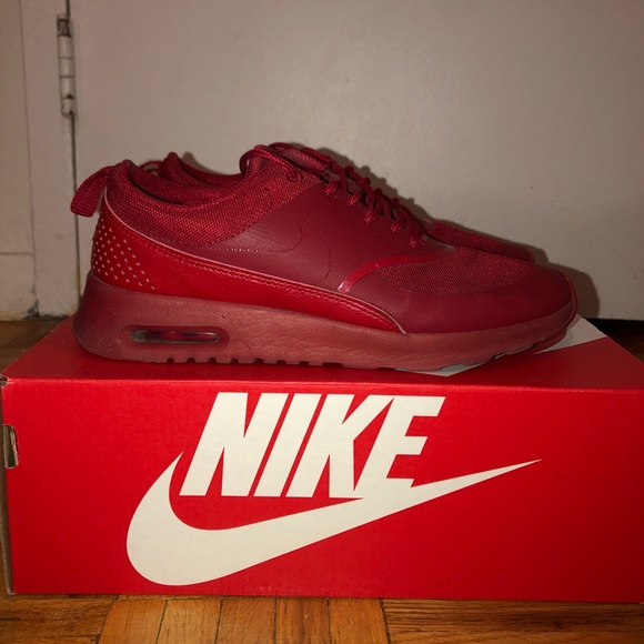 Nike Air Max Thea Women’s US 7 - Picture 1 of 4